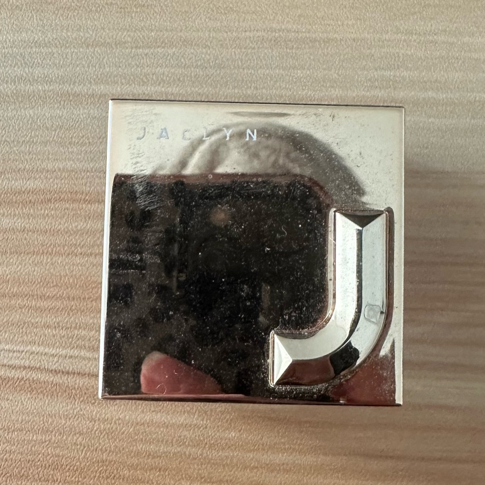 Jaclyn Cosmetics Loose Glimmer Powder